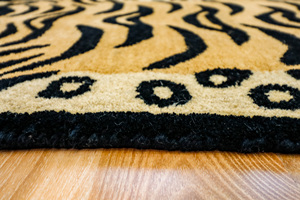 Tapis de luxe tufté à la main en forme de tigre, en laine et acrylique de qualité supérieure, moelleux, avec envers antidérapant en caoutchouc, pour décoration bohème. - Product Image 5