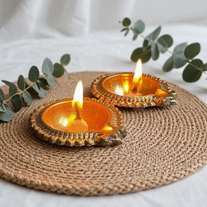 Lampe Diya Religieuse en Laiton Premium pour l'Éclairage des Fêtes, Décoration d'Intérieur, Deepak Traditionnel à Huile, Export Inde - Product Image 1
