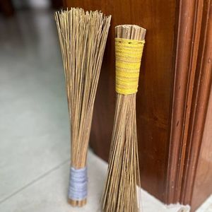 Palitos de Coco Secos 100% Naturales |   Material Ecológico para la Fabricación de Escobas al por Mayor en Vietnam - Product Image 2