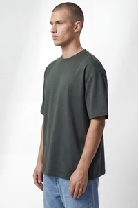 เสื้อยืดผู้ชายแขนสั้นผ้าถักโพลีเอสเตอร์/คอตตอน ระบายอากาศได้ดี ป้องกันรอยยับ  โลโก้ด้านหน้า  แบบเรียบ  รุ่นล่าสุด - Product Image 2