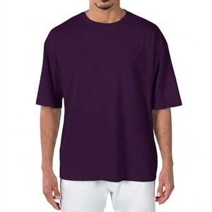 Nouveau T-shirt en coton violet foncé pour homme, coupe oversize, col rond, style streetwear décontracté, mode estivale, coupe ample, haut essentiel - Product Image 1