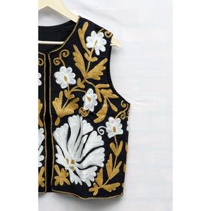Chaleco sin mangas hecho a mano en India para mujer, con estampado floral, cuello en V, 100% algodón, estilo casual, prenda exterior. - Product Image 5
