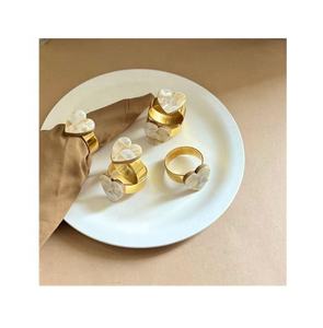 2025 Anneaux de serviette luxueux faits main en nacre, lot de 4 pièces, couleurs vibrantes, écologiques, durables, élégants, pour repas, mariages, hôtels - Product Image 2