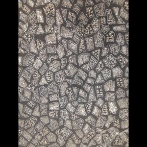 Écusson élégant brodé à la main avec cristaux blancs brillants avec un motif luxueusement conçu - Product Image 3