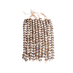 Cuentas de Vidrio Blancas de 16 mm para Diseño Artístico |   Espirales Doradas Hechas a Mano con Detalles Punteados |   Collar de 8 Pulgadas para Joyería DIY EXCEL EXPORTS - Product Image 1