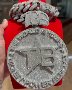 Colgante Hip Hop con Cadena de Plata 925 Bañada en Rodio, Colgante con Letra de Moissanita con Claridad VVS, Regalo para Hombre - Product Image 1