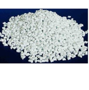 Granulés de Masterbatch Blanc 70% TiO2 en Gros pour l'Extrusion de Films, le Soufflage et le Moulage par Injection – Disponibles à la Vente - Product Image 1