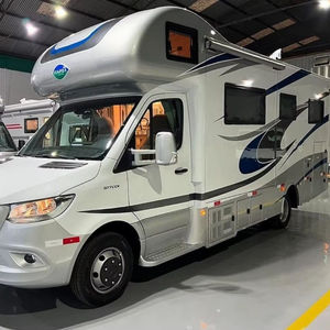 Autocaravana de Lujo 4x4, Mini RV, Camper Van, Autocaravana Todoterreno de Lujo con Baño para Acampar - Product Image 1