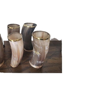 COMPOSITION Personnalisé Fabriqué À La Main Sculpté Naturel Corne Verre En Gros pour Vin Bière Eau Maison Restaurant Hôtel Inspiré Inde - Product Image 2