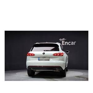 Volkswagen Touareg 3.0 TDI R-Line 2024, Diésel, Automático, Asientos de Cuero, 28,984 km, Volante a la Izquierda - Product Image 4