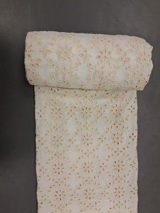 Tela Hakoba de Algodón Blanco Premium Directo de Fábrica por Metro - Material con Bordado Floral Calado Estilo Chikankari - Product Image 6