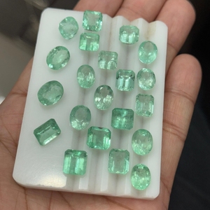 Esmeralda Colombiana Natural Transparente, Formas Mixtas, Tamaño Libre 1-4Ct, Calidad con Ligera Absorción de Aceite, Gema Suelta al por Mayor, Origen Colombia, Fina - Product Image 6