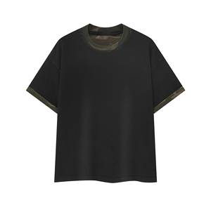 Camiseta Unisex de Manga Corta Negra para Hombre con Paneles y Detalles de Camuflaje, Cuello Redondo, Estilo Casual de Punto, Lavado Mineral y Corte Holgado - Product Image 1