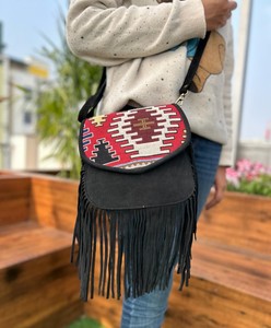 Nouveau Offre Spéciale Jacquard tissu daim cuir frange sacs à bandoulière multi-usage nouveau Design Vintage sac à bandoulière pas cher taux produits en vrac - Product Image 4