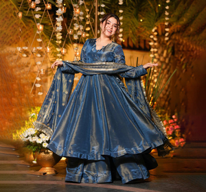 ชุดเดรสสไตล์มุสลิมสำหรับผู้หญิง Antra Lifestyle รุ่น Winter Ethnic Eid แขนพองแบบดูไบ ผ้าไหมชีนอนเนื้อหนา แห้งเร็ว ขายดี - Product Image 1