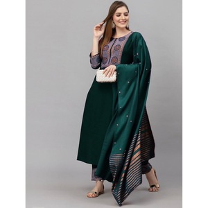 MAGNÍFICO PANTALÓN SUPERIOR DE TRABAJO DE LAMINA PESADA DE RAYÓN CON DUPATTA VERDE - Product Image 1