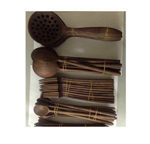 Cuchara de madera de nogal de estilo vintage con mango largo Herramienta de cubiertos aplicada de fábrica Mezclar utensilios de cocina para servir vajilla de sopa - Product Image 1