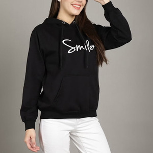 Fabricant sur mesure OEM ODM Sweat-shirt à capuche noir pour femme avec imprimé sourire, manches longues, en coton tricoté, décontracté, pour l'automne - Product Image 1