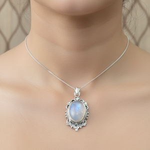 Colgante de plata de ley 925 hecho a mano con piedra lunar arcoíris, cabujón ovalado vintage, joyería de piedras preciosas, regalo para ella. - Product Image 5