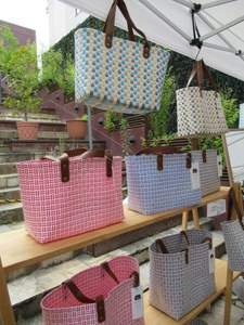 ถุงพลาสติกทอด้วยมือสีฟ้าลาย2025บัวกระเป๋าโท้ทสีสันยั่งยืนเหมาะสำหรับเป็นของขวัญและกิจกรรมนอกบ้าน - Product Image 2