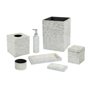 Ensemble de salle de bain blanc élégant en nacre, idéal pour l'entretien de la propreté et un espace de lavage sophistiqué, provenant d'Inde. - Product Image 1