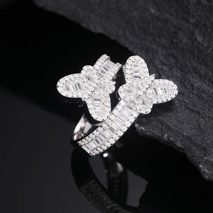 Anillo de Mariposa en Oro Blanco, Anillo de Compromiso - Product Image 2
