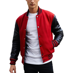 Veste universitaire personnalisée pour homme en gros, corps en laine rouge, manches en cuir PU noir, coupe ajustée, style bomber décontracté, manteau de baseball - Product Image 3