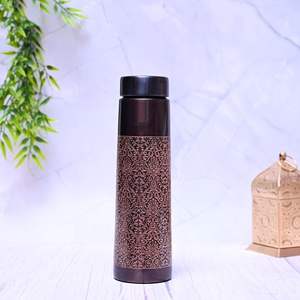 Botella de Cobre con Acabado de Terciopelo, Antiderrames, en Combinación Púrpura y Negro, Proveedor de Botellas de Cobre Personalizadas - Product Image 5