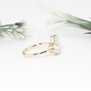 Anillo de Compromiso Toi Et Moi en Oro Amarillo, Clásico con Diamantes Cultivados en Laboratorio, Corte Marquesa y Redondo, Dos Piedras, Anillo de Boda, Joyería Fina para Mujer - Product Image 2