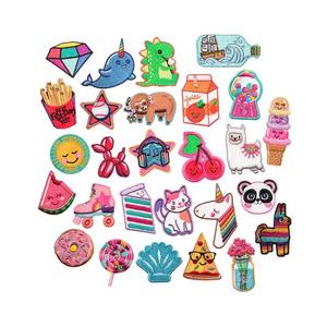 Nuevos Parches Bordados Personalizados de Diseño, al por Mayor, de Alta Calidad, Termoadhesivos para Gorras - Product Image 1