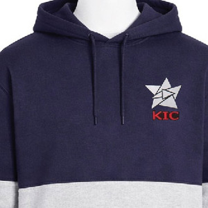 เสื้อฮู้ดดี้โอเวอร์ไซส์ลายจุดสไตล์วินเทจสำหรับทุกเพศ ผลิตในปากีสถาน เหมาะสำหรับฤดูหนาว ผลิตจากโพลีเอสเตอร์/คอตตอน กันลม เป็นมิตรกับสิ่งแวดล้อม ทันสมัย - Product Image 4