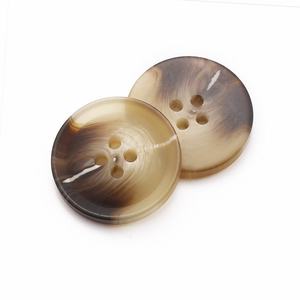 Boutons en corne de buffle naturelle, finis et colorés, pour accessoires vestimentaires, haute qualité - Product Image 2