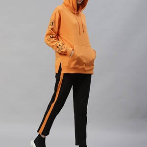 Ensemble de survêtement pour femme en coton 100% personnalisé, design 2025, dernière collection, t-shirt et pantalon d'été pour femme - Product Image 4