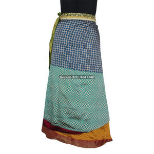 Jupe longue vintage indienne bohème hippie à deux couches en soie magique, réversible, style sari - Product Image 3