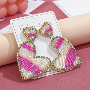 เครื่องประดับแฟชั่นทำมือประดับลูกปัดรูปหัวใจวาเลนไทน์ ดีไซน์คลาสสิกปี 2025 ตัวอักษรประดับลูกปัด น้ำหนักเบา ทำจากผ้าฝ้าย ของขวัญจาก MULTI CRAFT - Product Image 4