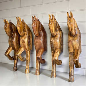 คอลเลกชันงานฝีมือที่ดีที่สุด ประติมากรรมสัตว์ทำมือ วาดด้วยมือ ไม้เนื้อแข็ง เป็นมิตรกับสิ่งแวดล้อม ทนทาน กันน้ำ แข็งแรง ศิลปะฮิมาลัยโบราณ - Product Image 1