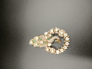 Vintage Peacock Brooch 18K Gold Crystal Rhinestone Animal Shape Women's Wedding Jewelry Claw Setting Pear Cut Design - Product Image 1