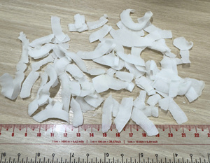 Fournisseur en gros de noix de coco déshydratée du Vietnam, flocons de noix de coco fins pour l'industrie alimentaire et l'exportation - Product Image 1