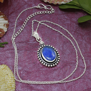 Pendentif ovale en argent sterling 925 de luxe avec cabochon en lapis-lazuli et pierre précieuse bleue gravée, bijoux en argent en gros - Product Image 3