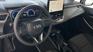 Toyota Corolla Touring Sports Hybrid Teamplayer, véhicule hybride à faible consommation de carburant, auto-chargeant, station-wagon familial, importé du Japon - Product Image 4