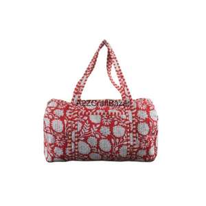 Sac de voyage léger et luxueux en coton 100% matelassé, style bohème floral fait main, imprimé indien au bloc, idéal pour les escapades de week-end - Product Image 1