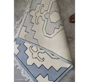 Tapis à franges géométriques Blue Horizon, motif tribal ciel désertique, tapis moderne bleu et ivoire style sud-ouest, motif héritage - Product Image 2