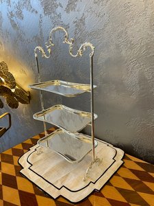 ขาตั้งเค้กโลหะสไตล์วินเทจสำหรับตกแต่งงานเฉลิมฉลอง - Product Image 4
