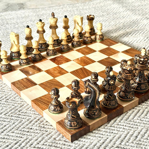 Juego de Ajedrez de Madera Tallada con Tablero Pulido, Piezas de Ajedrez y Juego de Mesa Decorativo para el Hogar, Oficina o Sala de Juegos - Product Image 4