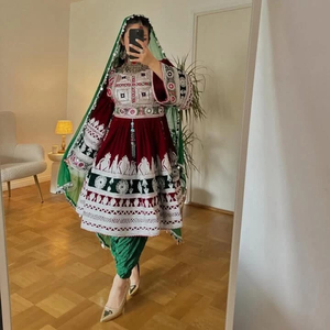 Robe afghane traditionnelle artisanale, longue, en tissu naturel, pour femmes, avec fermeture éclair, dentelle et décorations à boutons, robe Kuchi afghane. - Product Image 2
