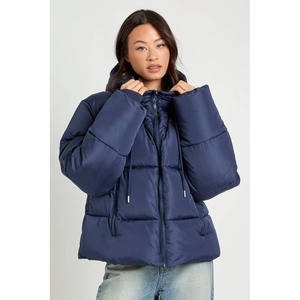 Manteau d'hiver matelassé pour femme en toile tricotée respirante avec logo personnalisé OEM, design bulle - Product Image 1