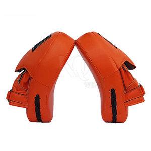 Professional High Quality Leather Curved <b>Focus</b> <b>Pads</b> with Extra Thick Shock Absorbing Padding for Accurate Striking Practice - Product Image 4