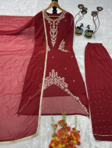 Ensemble de costume palazzo indien prêt-à-porter, nouvelle collection de créateurs, haut, bas et dupatta, pour mariage, avec broderies riches. - Product Image 4