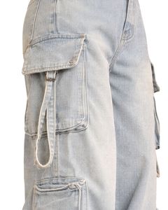 Pantalon cargo en jean bleu clair taille haute avec plusieurs poches, coupe ample, longueur intégrale, style décontracté, finition délavée - Product Image 4