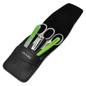 Kit de Manicura LIKAMED 5 en 1 de Acero, Incluye Tijeras para Uñas y Cutículas, Pinzas, Lima de Uñas con Estuche de Cuero Sintético (Durable) - Product Image 1